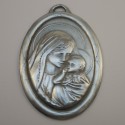 Cunero de metal Virgen con Niño, oval, 10 cm.